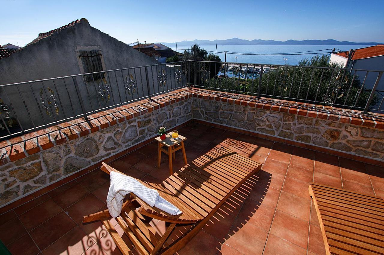 Idassa Villa *